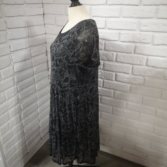 Jane & Delancy Ladies Size Large Black & Grey Pattern Short Sleeves Flowy Dress - Picture 4 of 8